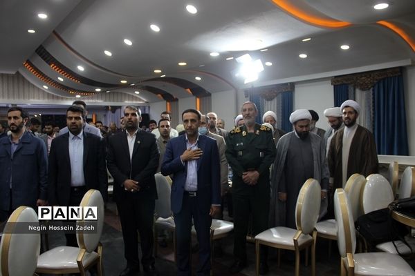 مراسم تجلیل ازمعلمان سرآمد شهرستان‌های استان تهران در اسلامشهر