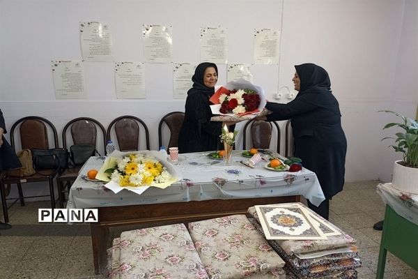 برگزاری  سالروز گرامیداشت هفته معلم در آموزشگاه الزهرا شهرستان نظرآباد