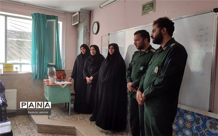 زحمات معلمان  در مدرسه  و کلاس، منشا دستاوردهای عظیم انقلاب اسلامی است/فیلم