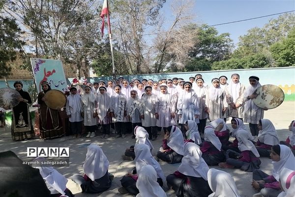 بزرگداشت مقام معلم در دبستان حضرت زینب(س) خاتم