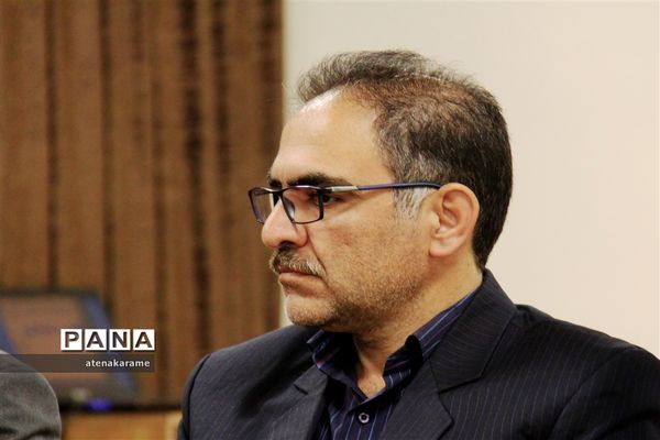 دیدار اعضای ستاد گرامیداشت مقام معلم با نماینده ولی فقیه