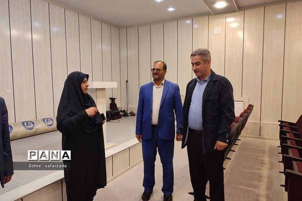 بازدید فرماندار شهرستان دماوند و بخشدار رودهن از  کانون تربیتی ‌حاج‌قاسم‌سلیمانی رودهن