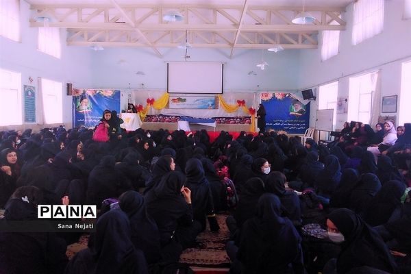برگزاری جشن روز معلم در دبیرستان شاهد فیض