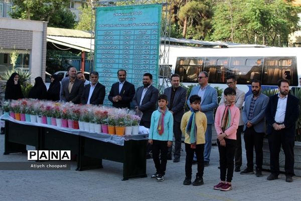 مراسم گرامیداشت مقام و منزلت معلم با عنوان «سپاس معلم» در اداره‌کل شهر تهران