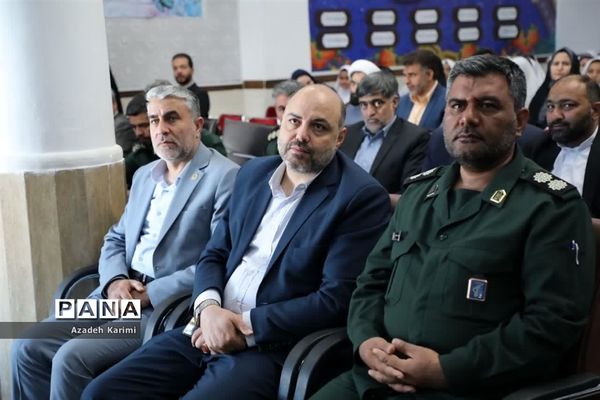 آیین نمادین سپاس معلم با حضور استاندار یزد در دبستان شاهد نیک اندیشان