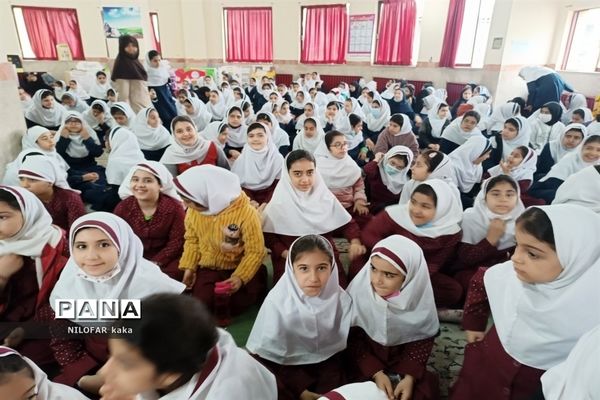 جشن روز معلم در دبستان شهید محمد علی صابری شهرستان قائمشهر