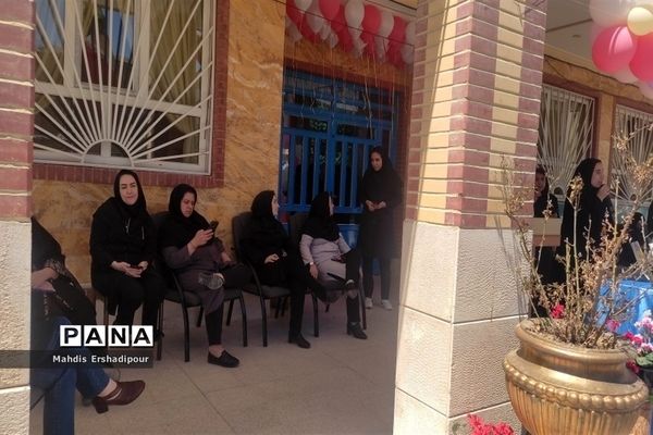 بزرگداشت روز معلم در دبیرستان شاهد کوثر شهرستان رباط‌کریم