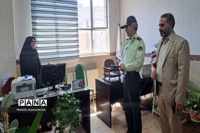 تبریک عوامل نیروی انتظامی شهرستان پاکدشت بهمناسبت هفته معلم
