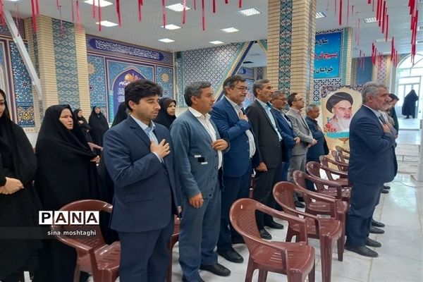 گل افشانی مزار شهدا به مناسبت هفته معلم