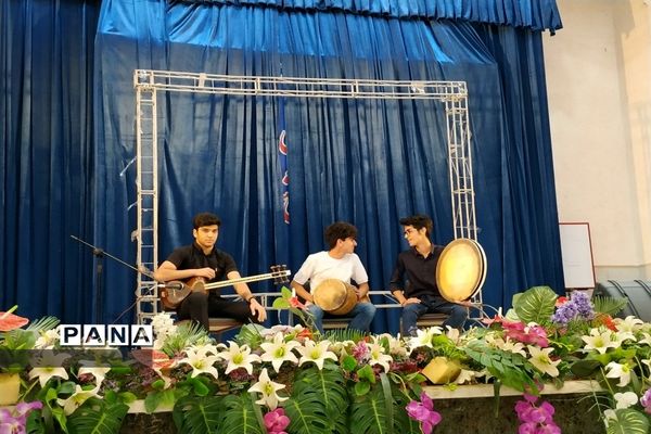 مراسم تجلیل از معاونان پرورشی در شهرستان شاهین‌شهر