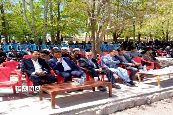 برگزاری همایش بزرگ فرهنگیان در گرداب شهرستان بن