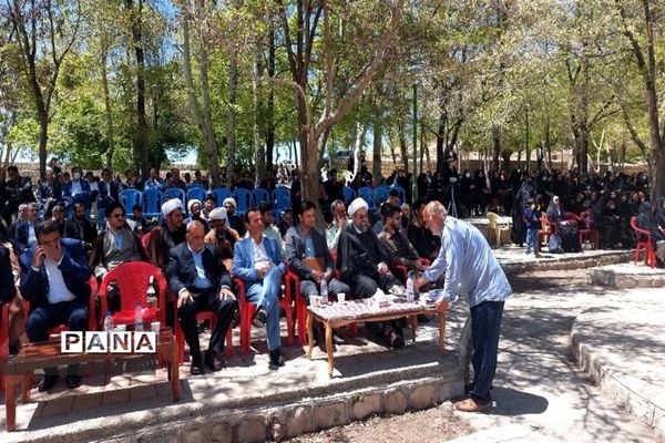 برگزاری همایش بزرگ فرهنگیان در گرداب شهرستان بن