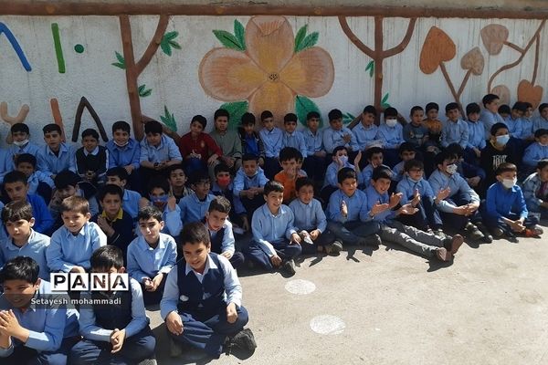 جشن گرامیداشت مقام معلم در مدارس رودهن