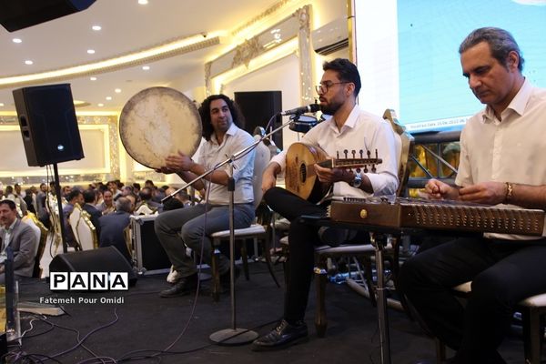 مراسم تکریم معلمان نمونه آموزش و پرورش اسلامشهر