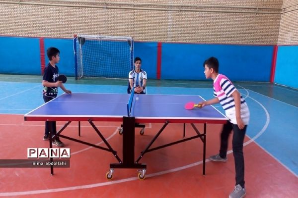 مسابقات تنیس روی میز پسران به‌مناسبت هفته معلم در کهریزک