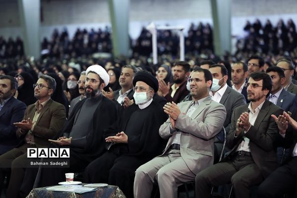 آیین بزرگداشت مقام معلم با حضور رئیس جمهوری