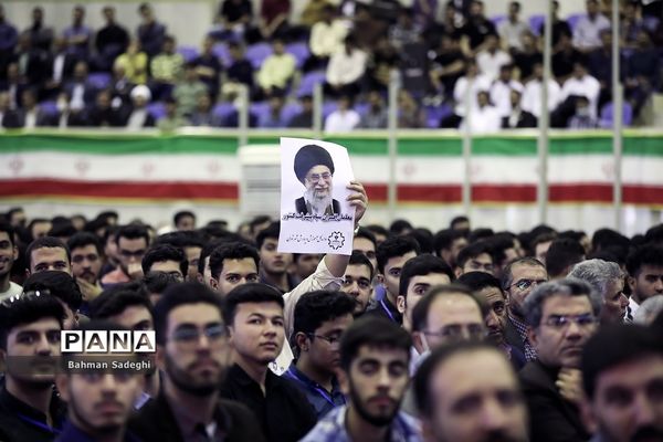 آیین بزرگداشت مقام معلم با حضور رئیس جمهوری