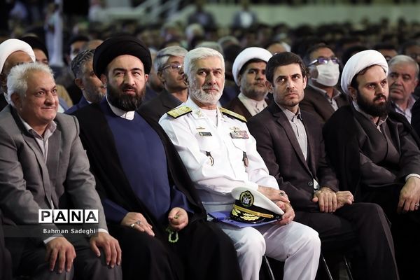 آیین بزرگداشت مقام معلم با حضور رئیس جمهوری
