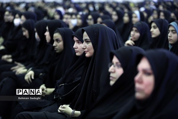 آیین بزرگداشت مقام معلم با حضور رئیس جمهوری