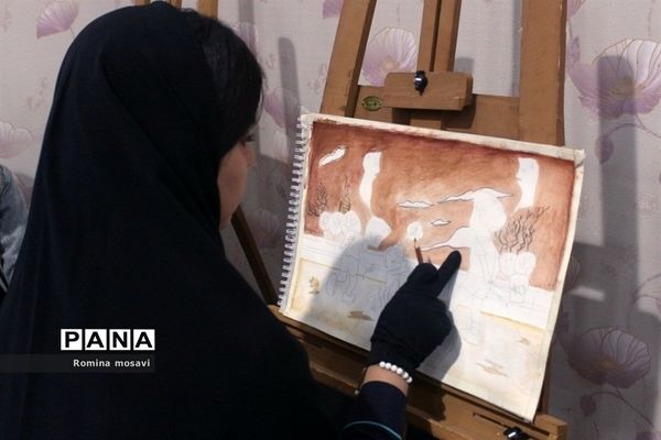 آیین اختتامیه دوازدهمین جشنواره نوجوان سالم و اولین پویش مراقب خودت باش در تبریز