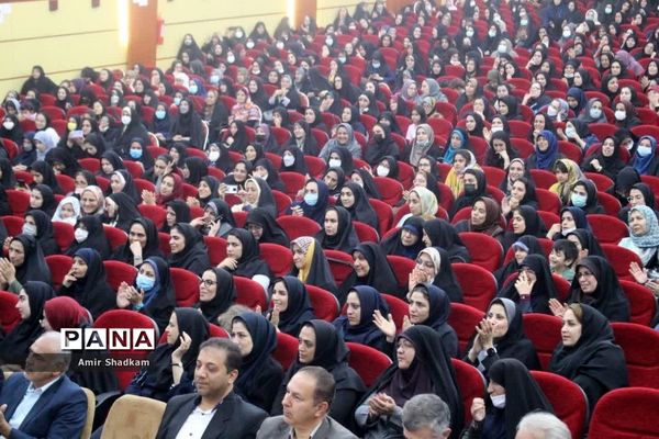 آیین تجلیل از مقام معلم در سمنان -1