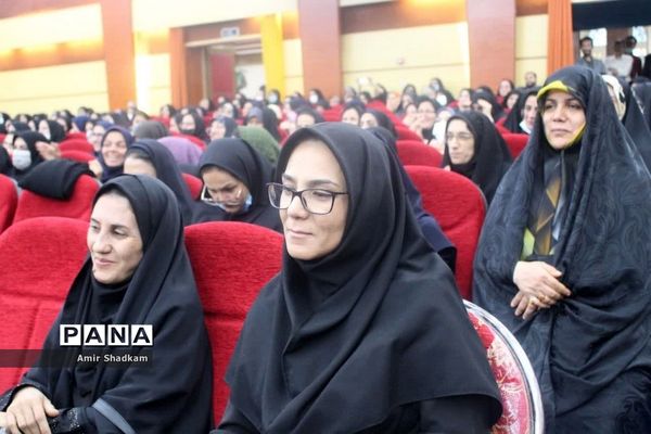 آیین تجلیل از مقام معلم در سمنان -1