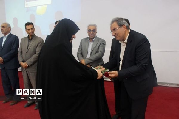 آیین تجلیل از مقام معلم در سمنان -1