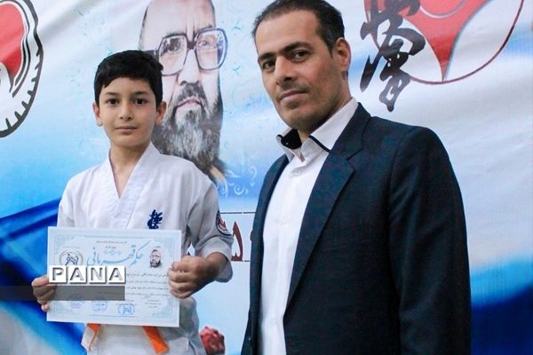 اولین دوره مسابقات کاراته  جام دانش‌آموزی در رودهن