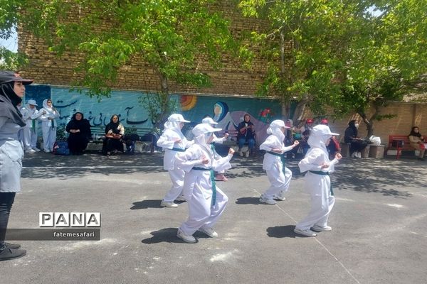 افتتاحیه جشنواره کشوری دختران آفتاب ایران در شهرستان فیروزکوه