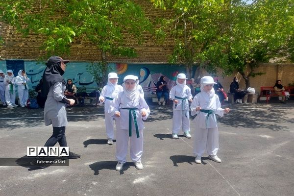 افتتاحیه جشنواره کشوری دختران آفتاب ایران در شهرستان فیروزکوه