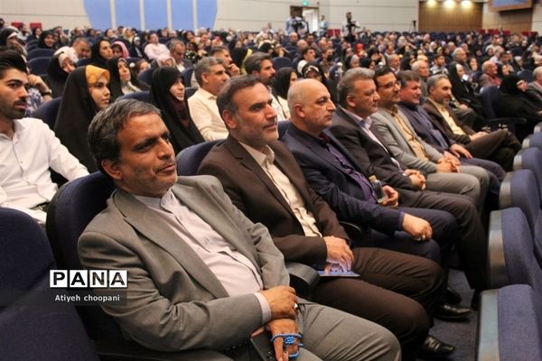 همایش تجلیل از معلمان نمونه شهر تهران «معلم هادی تربیت»