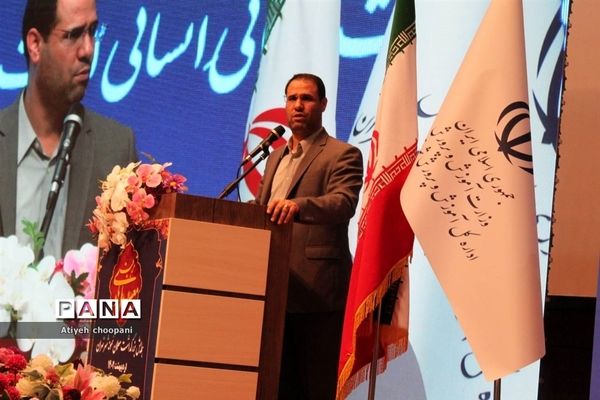 همایش تجلیل از معلمان نمونه شهر تهران «معلم هادی تربیت»