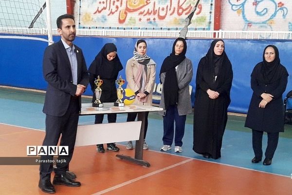 مسابقه والیبال ویژه بانوان فرهنگی مدارس استثنائی شهرستان‌های استان تهران به میزبانی بهارستان 2