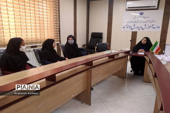 کارگاه توانمندسازی همیار مشاوران در آموزش و پرورش شهر جواد آباد
