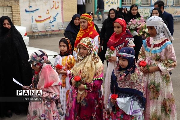 آیین کلنگ‌زنی مدرسه انقلاب اسلامی تبریز با حضور معاون سرپرست آموزش پرورش