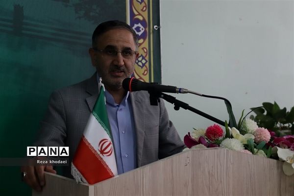 آیین کلنگ‌زنی مدرسه انقلاب اسلامی تبریز با حضور معاون سرپرست آموزش پرورش