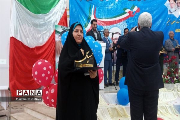 همایش بزرگ فرهنگیان خلیل‌آباد