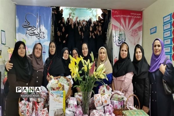 جشنواره غذای سالم به مناسبت سالروز تاسیس سازمان دانش‌آموزی