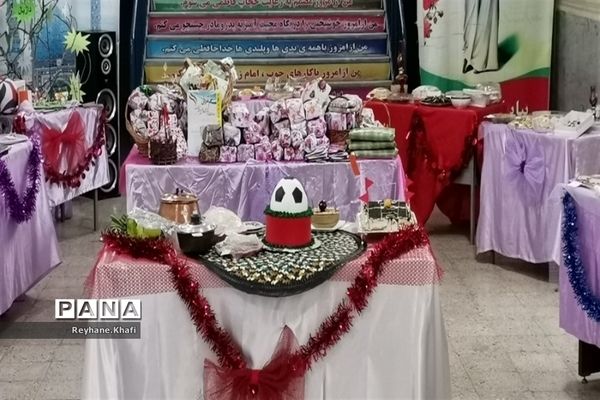 جشنواره غذای سالم به مناسبت سالروز تاسیس سازمان دانش‌آموزی