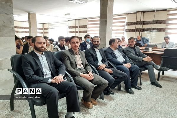 برگزاری همایش تقدیر از برگزیدگان مسابقات علمی، پژوهشی استانی و منطقه‌ای پژوهش‌سراهای دانش‌آموزی در فیروزکوه