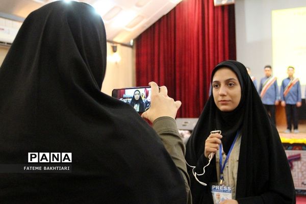 تقدیر از رتبه‌های برتر مسابقات فرهنگی هنری فردا در ناحیه یک شهرری