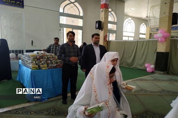 جشن تکلیف ۱۷۰۰ نفری دانش‌آموزان دختر شاهین شهر با حضور ابوذر روحی و اجرای سرود سلام فرمانده ۱ و ۲