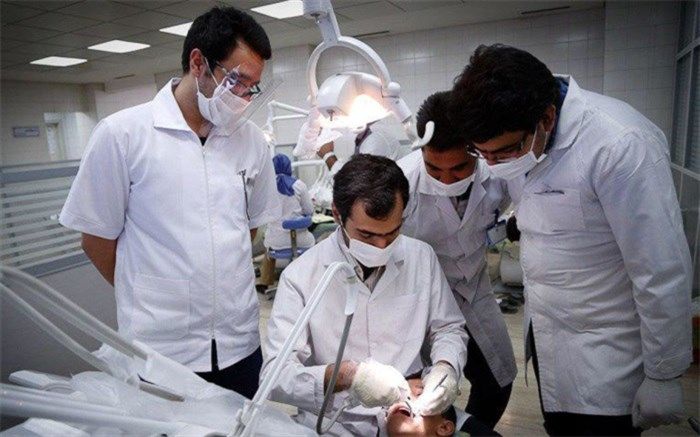 اولین کنگره پژوهشی دانشگاه‌های علوم پزشکی تهران آغاز به کار کرد