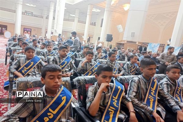 برگزاری اجلاسیه سراسری نماز دانش‌آموزی در شیراز