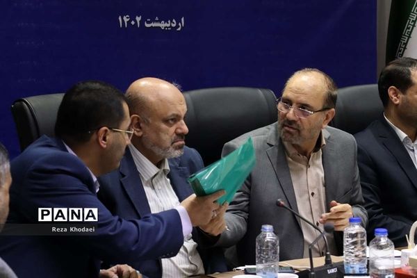 جلسه کمیسیون آموزش و تحقیقات مجلس شورای اسلامی با حضور سرپرست وزارت آموزش و پرورش در تبریز