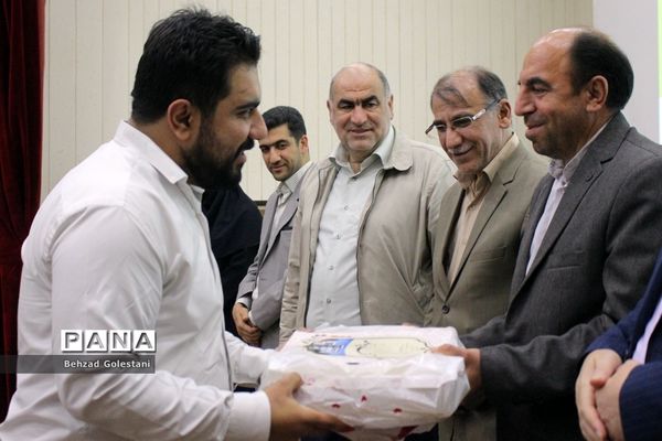 گرامیداشت سالروز تاسیس سازمان دانش‌آموزی در ارومیه