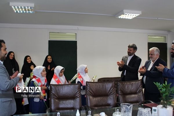 قدردانی دانش‌آموزان شهرستان‌های ‌تهران از مسئولان ‌سازمان دانش‌آموزی