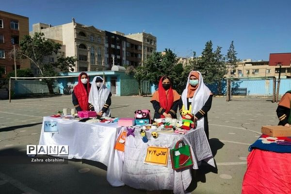 برگزاری جشنواره خوارزمی محور بازارچه در مدرسه عطیه ۲ ملارد