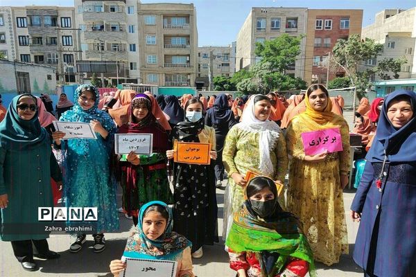 برگزاری جشنواره خوارزمی محور بازارچه در مدرسه عطیه ۲ ملارد