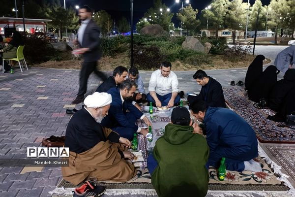 نشست سبک زندگی قرآن در آذربایجان غربی